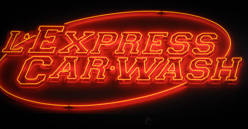 Neons (16)